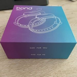 Bond bracelets